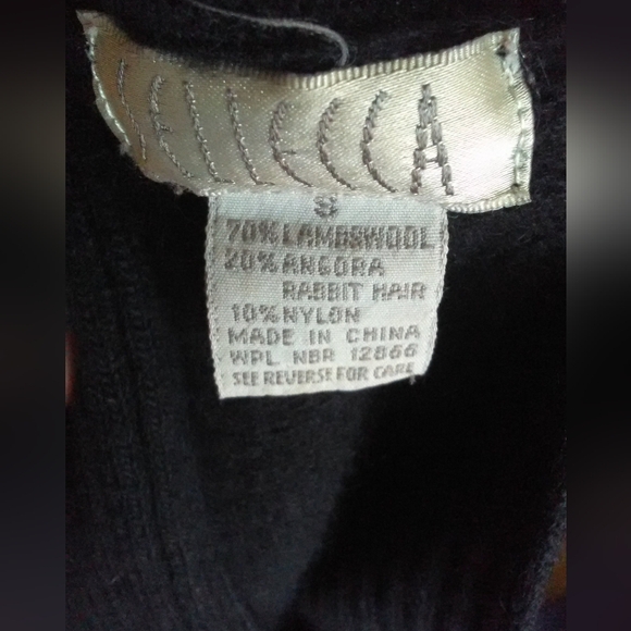 VINTAGE SWEATER BY SELLECCA BLACK W/ LAMBSWOOL & ANGORA SZ. SM RIBBED CUFF/ HEM - Picture 6 of 6
